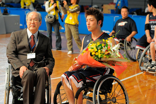 第9回車椅子バスケットボール大会/ks-KS6_2453.jpg
