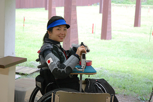 射撃競技に出場する田口亜季さん DSC_7043.jpg